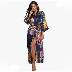 💲💲✂️  Kimono Long Robe, Belted, Blue w/Large Floral Print